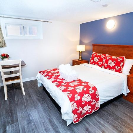 הוילה טורונטו Cozy 3Br 2Bth Lower Unit, A Min To Hwy401, 404 & Dvp מראה חיצוני תמונה