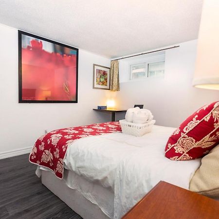 הוילה טורונטו Cozy 3Br 2Bth Lower Unit, A Min To Hwy401, 404 & Dvp מראה חיצוני תמונה