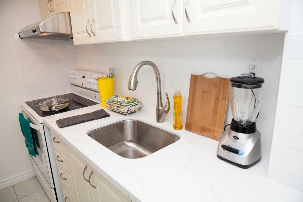 הוילה טורונטו Cozy 3Br 2Bth Lower Unit, A Min To Hwy401, 404 & Dvp מראה חיצוני תמונה