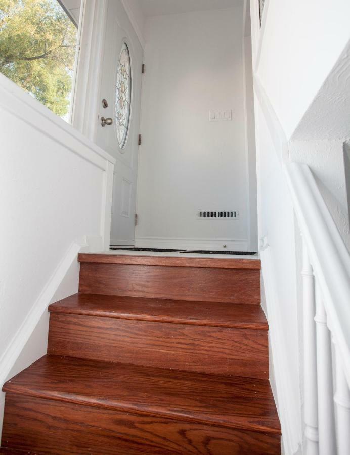 הוילה טורונטו Cozy 3Br 2Bth Lower Unit, A Min To Hwy401, 404 & Dvp מראה חיצוני תמונה